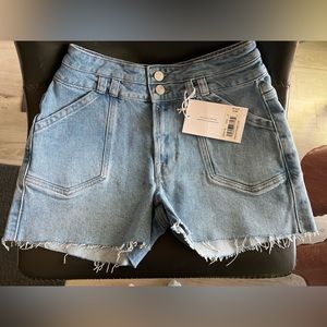 NWT ($195) FRAME CAYE 27  Double Button Pocket jean denim Shorts cut offs light